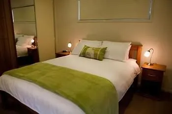 Tranquil Getaways On Obi Maleny Hotel Resort